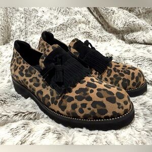 VANELi Leopard Loafer Size 9